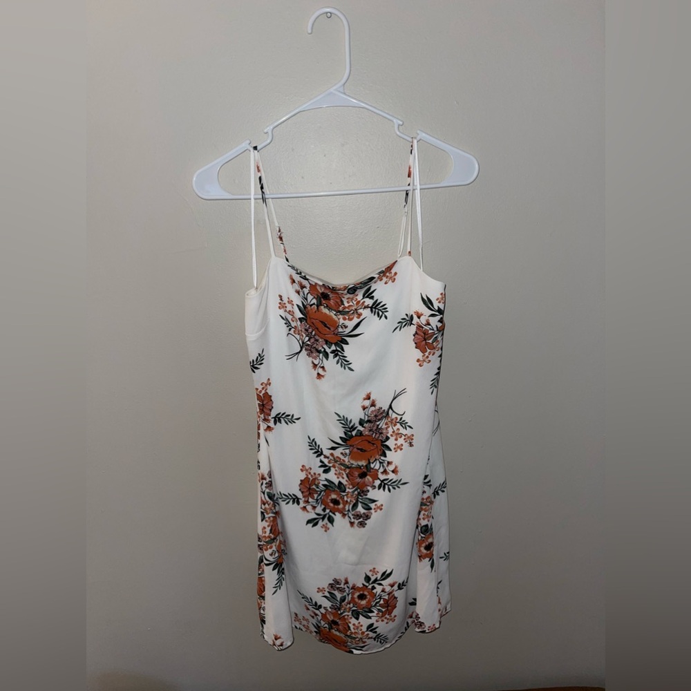 White floral straight neck mini dress size medium